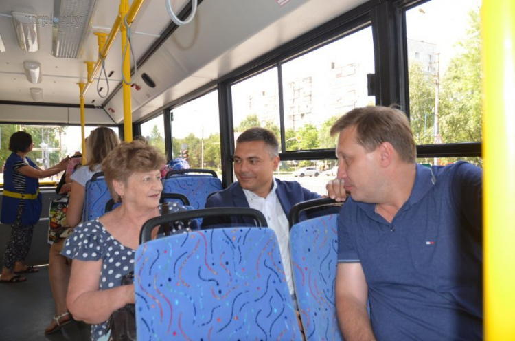 В Мариуполе на 15-й маршрут вышел новый троллейбус, приобретенный на средства ЕС и горсовета (ФОТО)