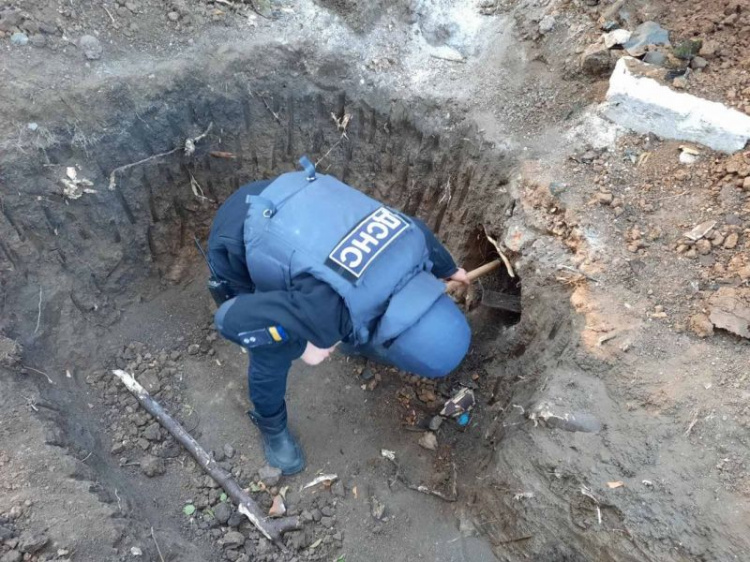В частном секторе Мариуполя нашли противотанковую мину