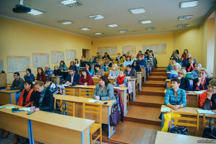 Онлайн-образование для школьников ОРДЛО: в Мариуполе рассказали о первых успехах проекта (ФОТО)