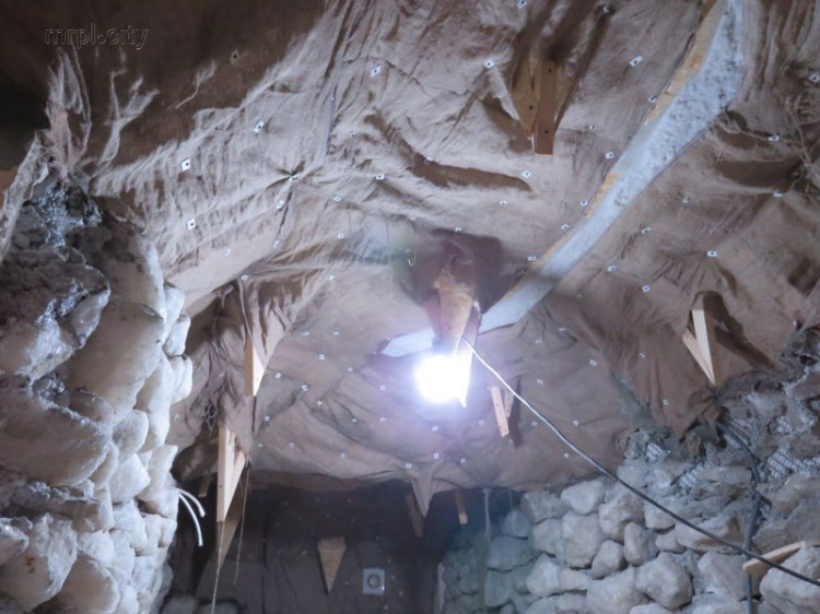 Сталактиты и «сугробы»: для мариупольских малышей оборудуют соляную пещеру (ФОТО)