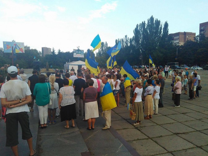 Христиане Мариуполя провели молебен за мир в Украине (ФОТО)