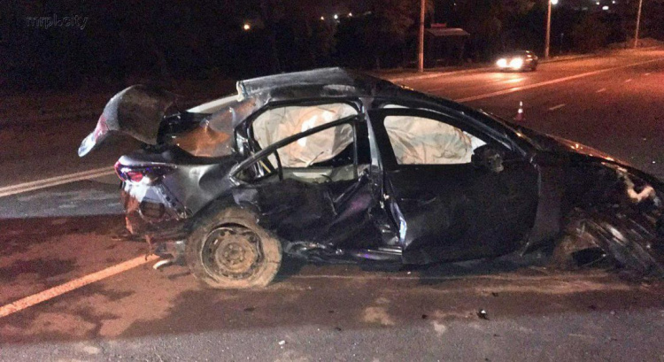 В Мариуполе произошла смертельная авария (ФОТО 18+)