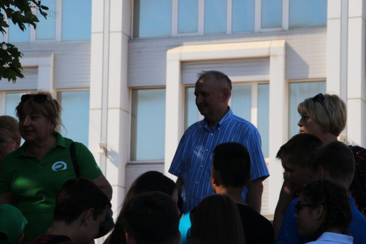 Мариупольские школьники объявили войну пластику (ФОТО)