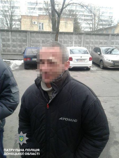 Мариупольский патрульный задержал грабителя, находясь в отпуске в Киеве (ФОТО)