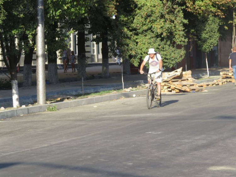 В Мариуполе завтра стартует финал обновления дорожного покрытия главного проспекта города (ФОТО)