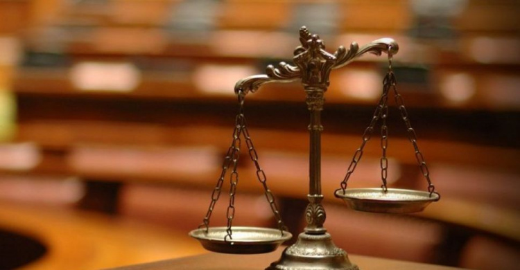 Мариупольского судью, попавшегося на взятке, временно отстранили от дел