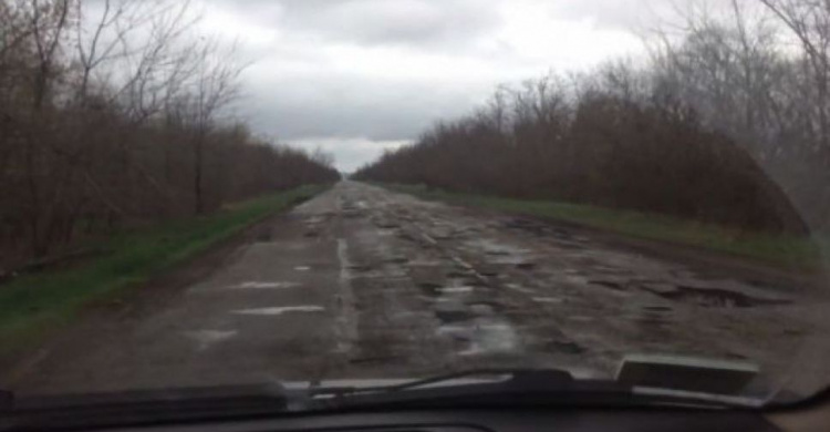 Трассу на Мариуполь грозят перекрыть жители Запорожской области