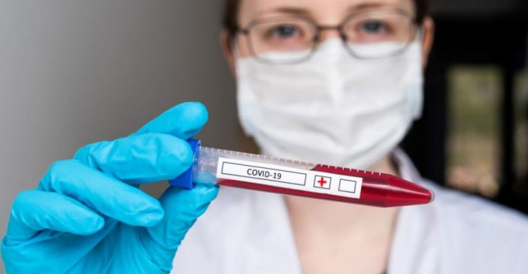 В Украине свыше 4,5 тысяч новых случаев коронавируса за сутки