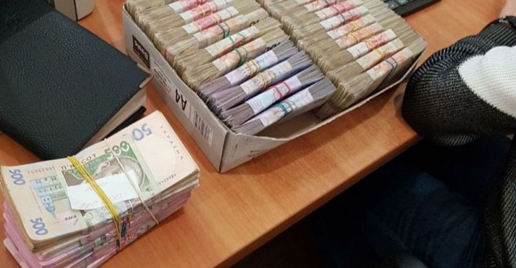 На Донетчине ликвидировали нелегальный конвертцентр с оборотом в 200 млн гривен (ФОТО)