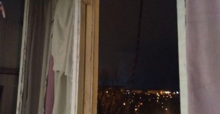 «Ошибся балконом»: в Мариуполе незнакомец забрался в чужую квартиру (ФОТО)