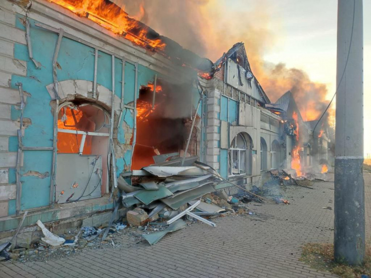 Донеччина під обстрілами: росіяни вбили та поранили ще п’ятьох мешканців регіону