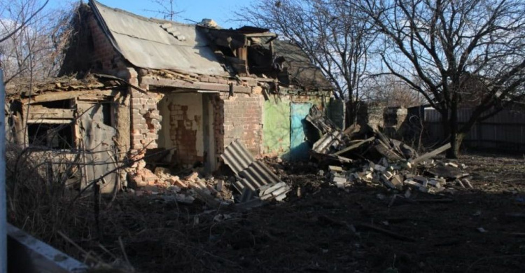 На Донетчине под обстрел боевиков попали жилые дома и ферма: погиб скот