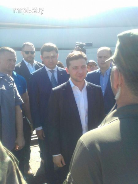 Владимир Зеленский в Мариуполе принял участие в учениях военных и спасателей (ФОТО+ВИДЕО)