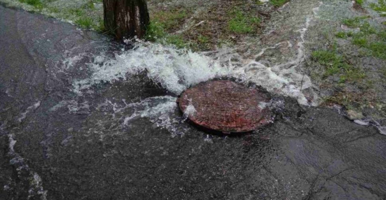 Мариуполь на утечке воды ежегодно теряет 250 млн гривен