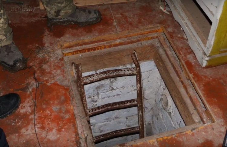 Спецоперация. В дачном поселке под Мариуполем обезврежен смертельный схрон (ФОТО+ВИДЕО)