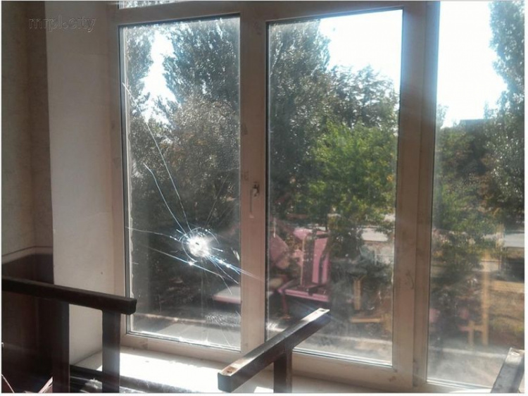 В сети появились фото последствий обстрела жилых кварталов на Приморском направлении (ФОТО)