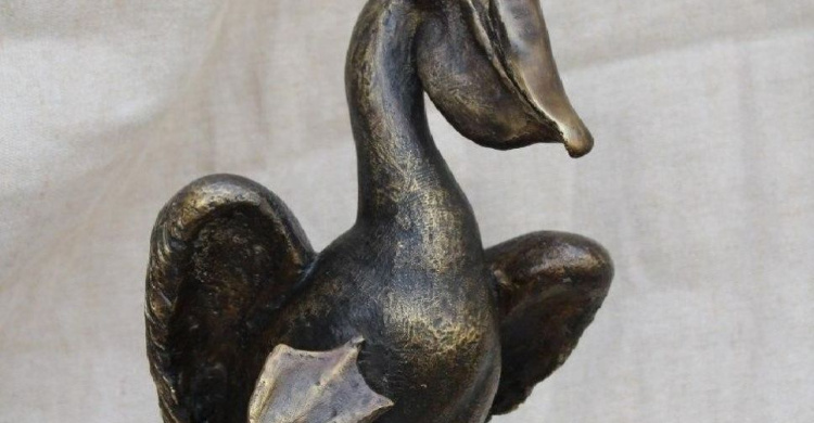 Корабль, мамонт, пеликан: в Мариуполе установят 6 новых скульптур (ФОТО)