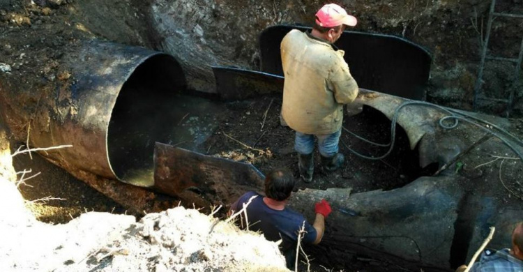 Восстановлена подача воды в Мариуполь и Павлополь, несмотря на обстрелы (ФОТО)