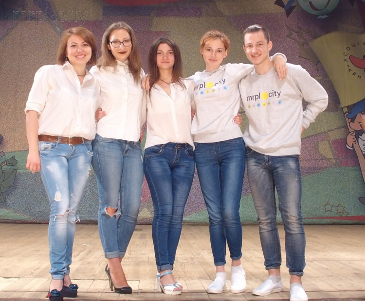 Мариупольцы выступили в Рубежном в рамках акции «Молодь проти ненависті» (ФОТО+ВИДЕО)