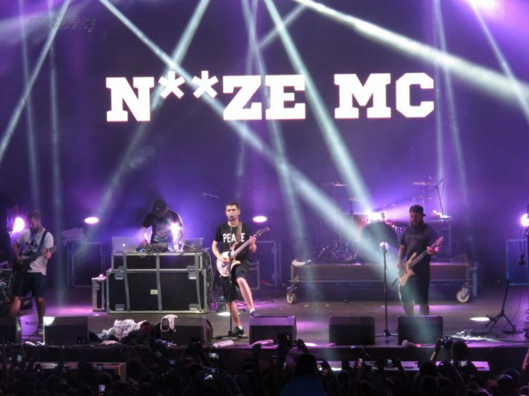 Стихи от Дорна про Мариуполь и белье для Noize MC: чем запомнился финал MRPL City 2018 (ФОТО)