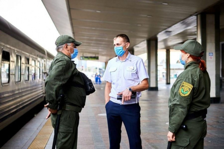 В поезде «Мариуполь-Киев» появилась круглосуточная охрана