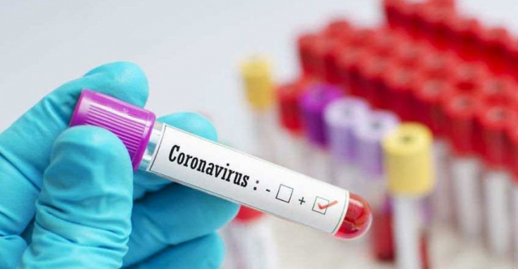Коронавирус не отступает: в Украине за сутки обнаружено более 15 тысяч новых случаев