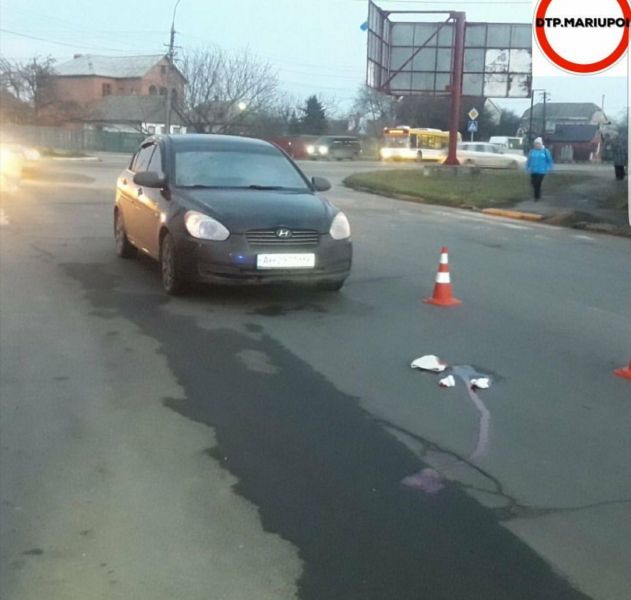 В Мариуполе девушка-водитель сбила пешехода (ФОТО)