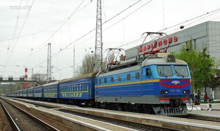 «Отмена» харьковского поезда, разная цена на билеты до Киева, безопасность на УЗ: что нужно знать мариупольцам (ФОТО)