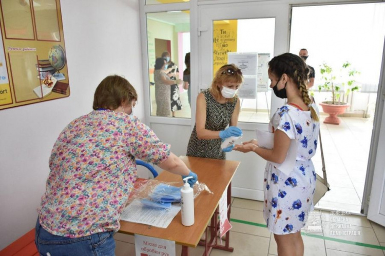 В Донецкой области ВНО по украинскому прошли 11, 5 тысяч абитуриентов (ФОТО)