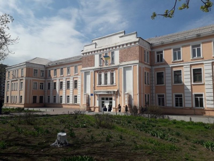 В Мариуполе появится школа продленного дня с трехразовым питанием (ФОТО)