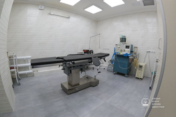 Мариупольская больница получила оборудование для борьбы с COVID-19