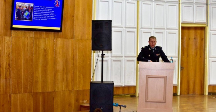 Аброськин рассказал студентам Мариуполя об открытии современного центра полиции