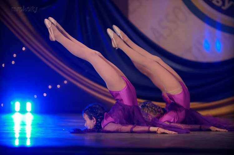 Нежная Лилия: 18-летняя хореограф из Мариуполя завоевывает сердца детей (ФОТО+ВИДЕО)