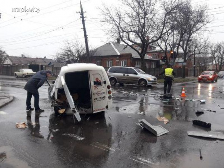 В Мариуполе рекордное количество аварий на дорогах с пострадавшими (ФОТО)