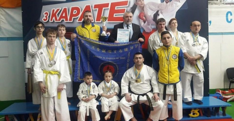 Пара-каратисты из Мариуполя завоевали 31 медаль на всеукраинских соревнованиях (ФОТО)