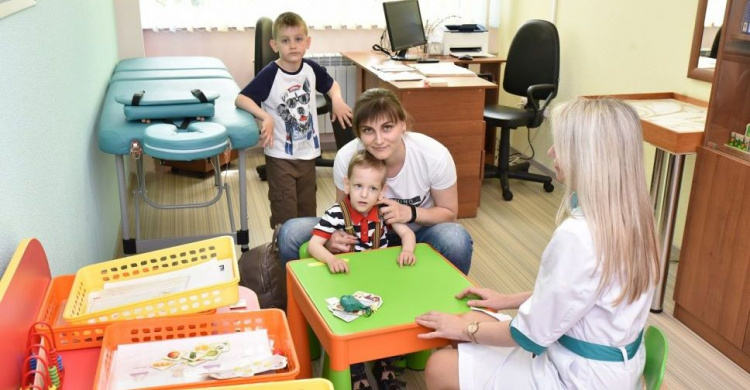 За пять лет Метинвест инвестировал в медицину Мариуполя 47,8 миллионов гривен