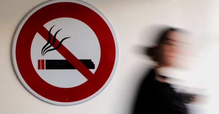 В Украине ужесточат курение сигарет и электронных устройств