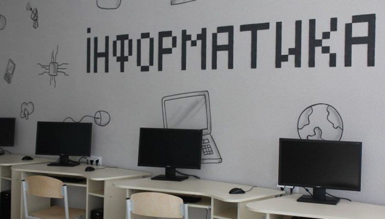 После капитального ремонта в Мариуполе открыли школу № 47 (ФОТО)