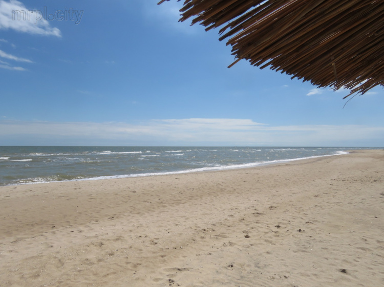 Проверено, мин нет! К музыкальному фестивалю в Мариуполе демилитаризировали пляж «Песчанка» (ФОТО 360°)