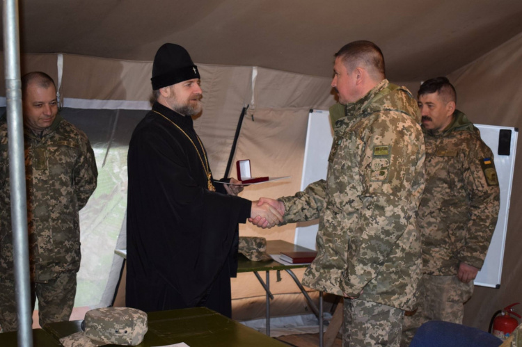 Киевский патриархат наградил военных в секторе «Мариуполь» (ФОТО)