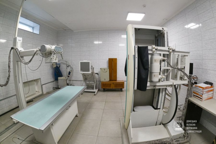Мариупольская больница получила оборудование для борьбы с COVID-19