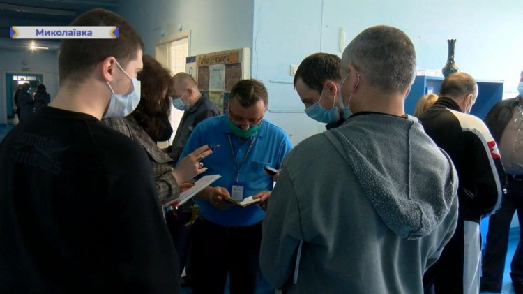 Украинцы, освобожденные из плена, проходят реабилитацию в Донецкой области (ФОТО)