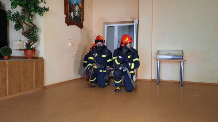 В Мариуполе «загорелся» пансионат для ветеранов