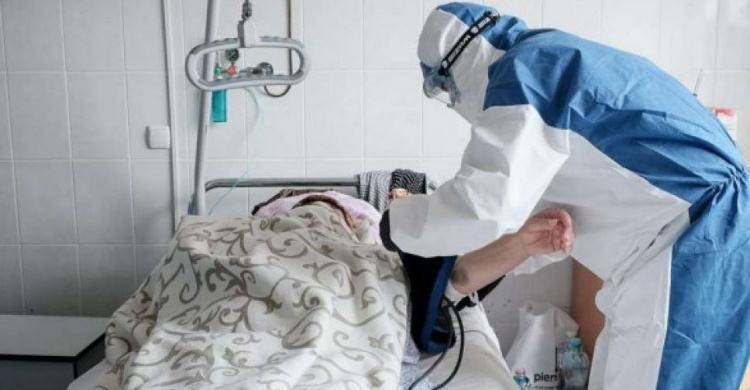 Более 26 тысяч украинцев скончались от коронавируса с начала пандемии