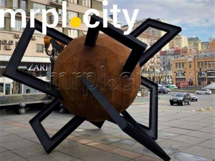 Скульптура "Противостояние"