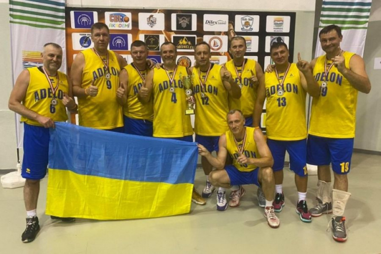 Баскетболисты Мариуполя победили на международных соревнованиях
