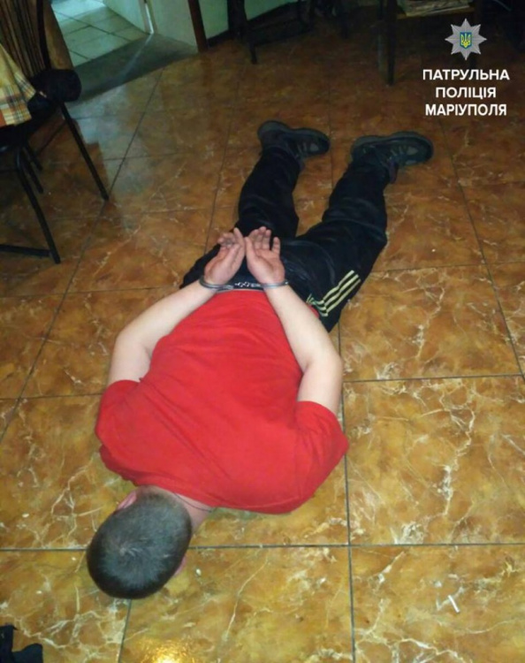 В Мариуполе пытались изнасиловать работницу кафе
