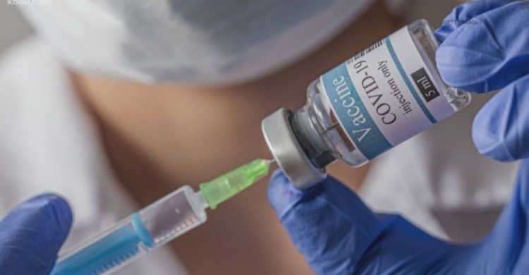 На Донетчине от COVID-19 вакцинировались более 57 тысяч человек