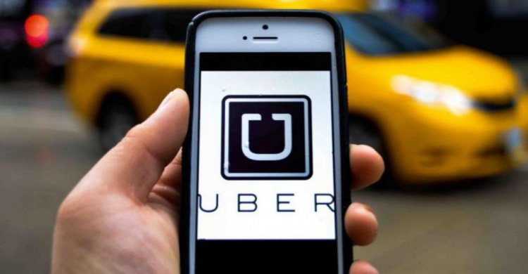 Такси по-американски: мариупольские чиновники идут на переговоры с UBER