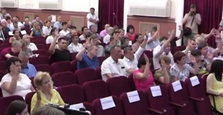 Депутаты XIX сессии провели историческое голосование за стратегию развития Мариуполя (ФОТО)